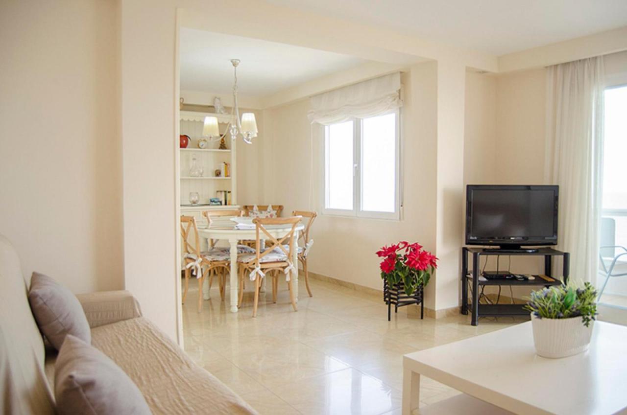 Apartamentos Terrasol 1ª Linea Playa Los Angeles Torre Del Mar Extérieur photo